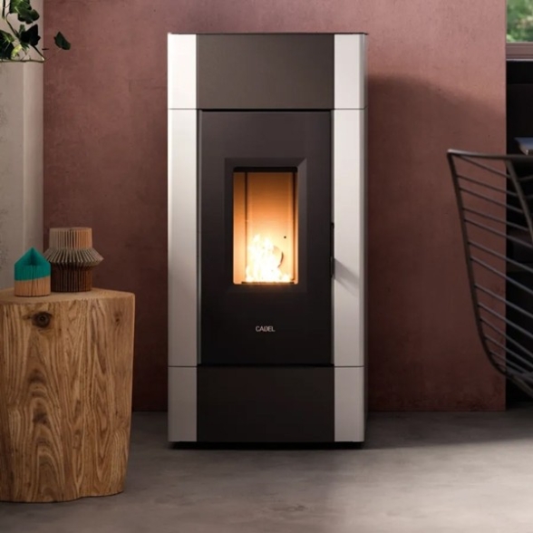 Stufa a pellet ventilata Cadel Cristal 8,5 kW Con WiFi bianca