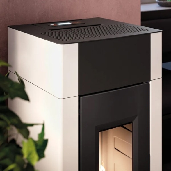 Stufa a pellet ventilata Cadel Cristal 8,5 kW Con WiFi bianca
