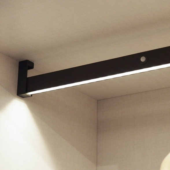Barra appendiabiti regolabile 1008-1158 mm luce bianca LED a batteria, colore moka