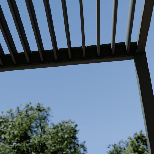 Pergola bioclimatica Ombréa motorizzata 3x4M in alluminio