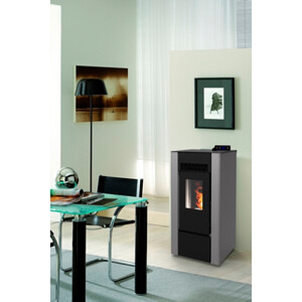 Stufa A Pellet Ad Aria Ventilata 6 KW Efesto Antracite C-Line