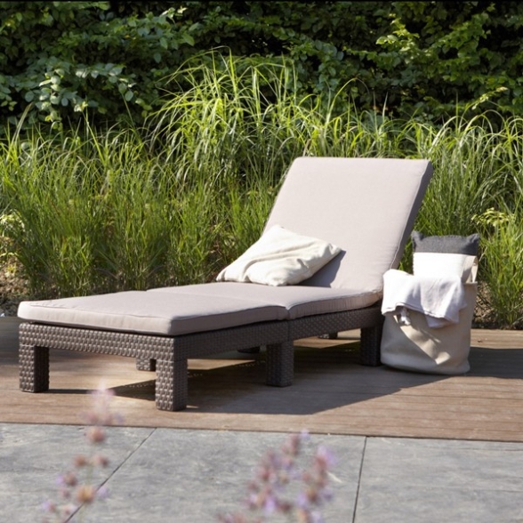 Lettino Con Cuscini Reclinabile In Rattan Cappuccino Daytona Keter