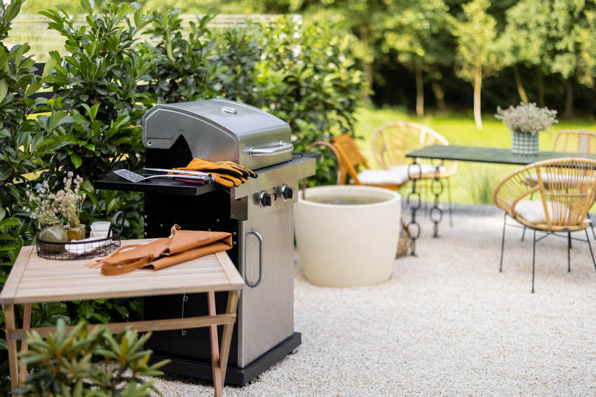 Accessori per cucina, Barbecue con funzionamento a gas e pietra lavica