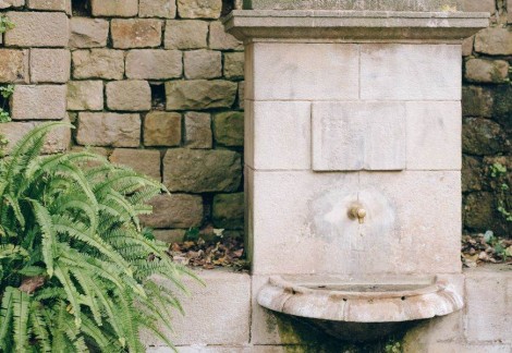 Come gestire la manutenzione delle fontane da giardino